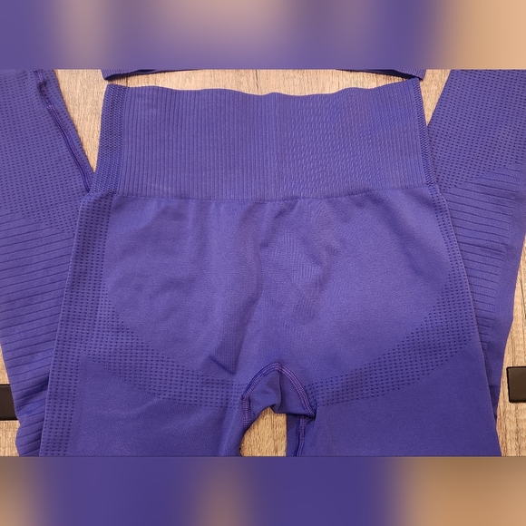 Women's Best Set Royal Blue Highwaisted Seamless Leggings and Sports Bra size M - Picture 9 of 11